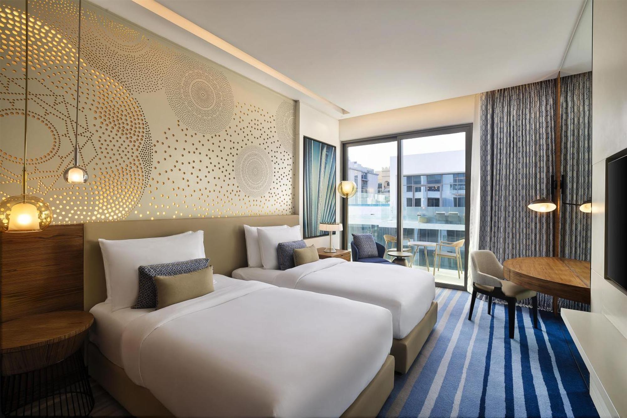 Twin Deluxe Room Balcony Partial Sea View