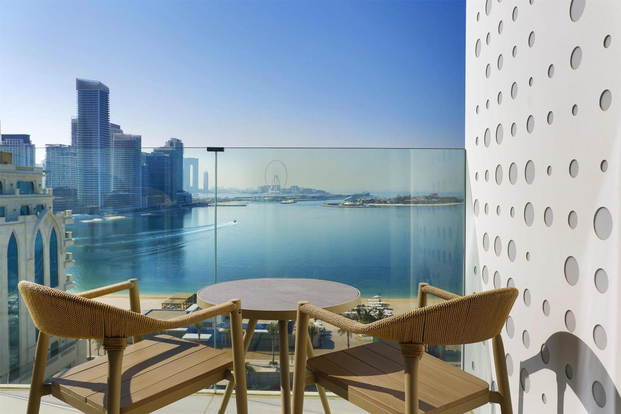 King Room Partial Sea View
